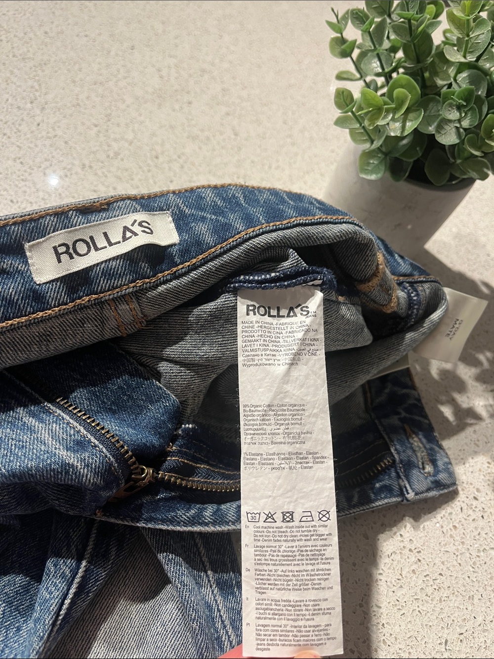 ROLLA’S Sz 24 Original High Rise Straight Jeans with Front Patch Pockets - Picture 14 of 15